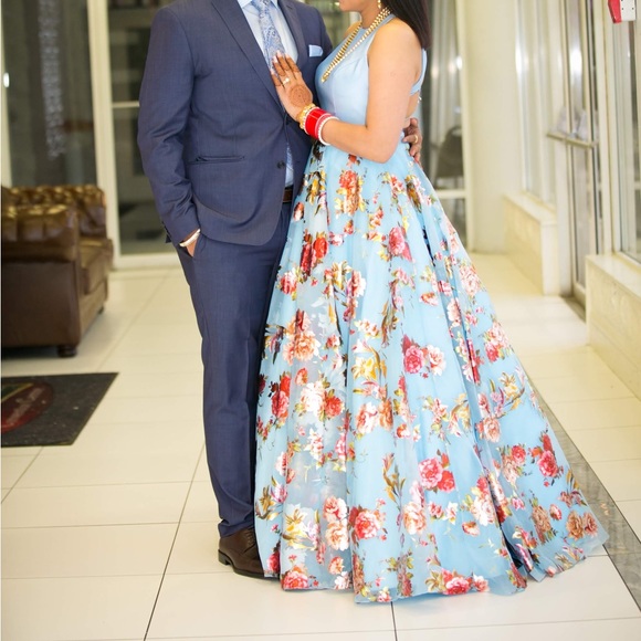 Prom dress - Picture 4 of 4